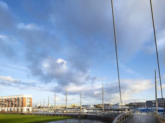 Фото Renaissance Shenzhen Luohu Hotel