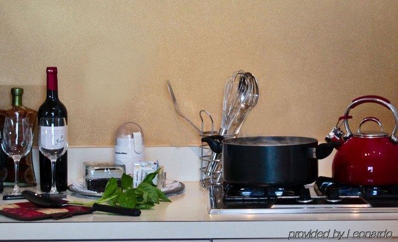 Фото The River Inn