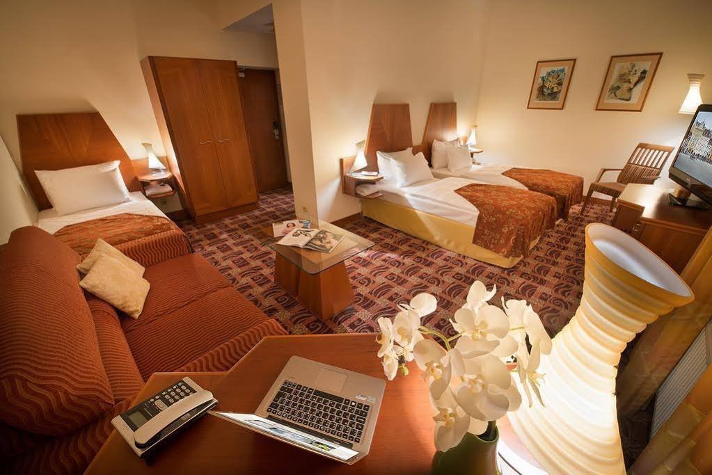 Фото Old Town Bed & Breakfast