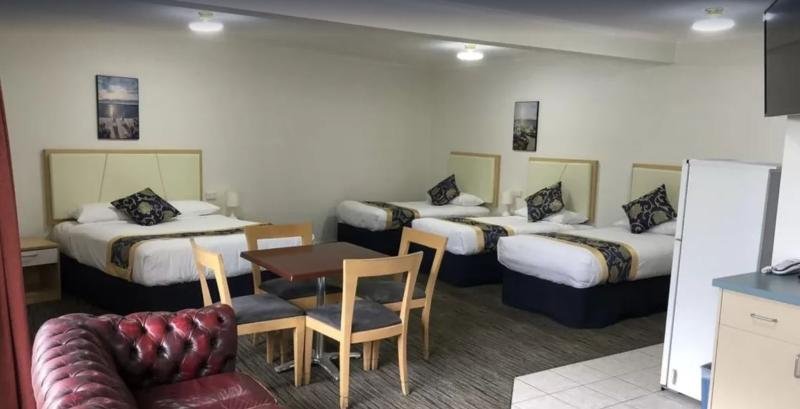 Фото Jacksons Motor Inn