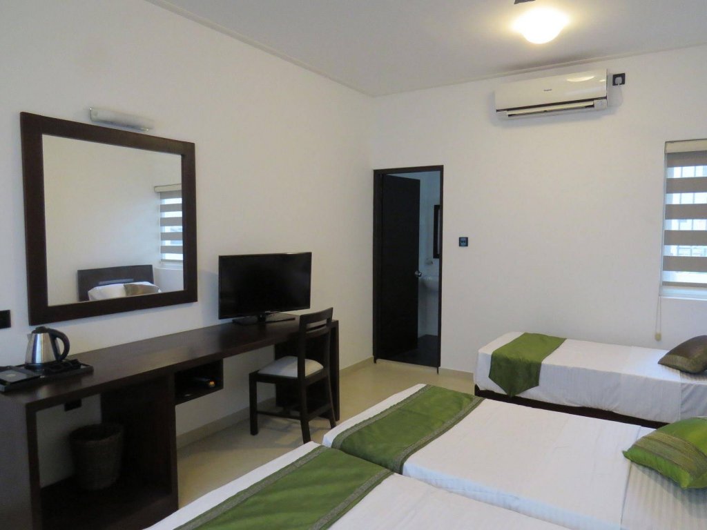 Фото Chapelton House