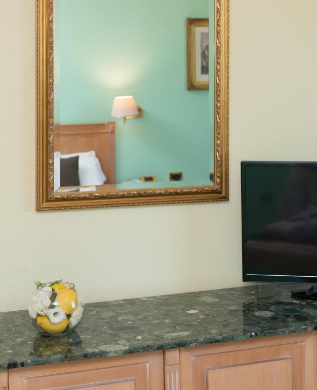 Фото Shg Hotel De La Ville