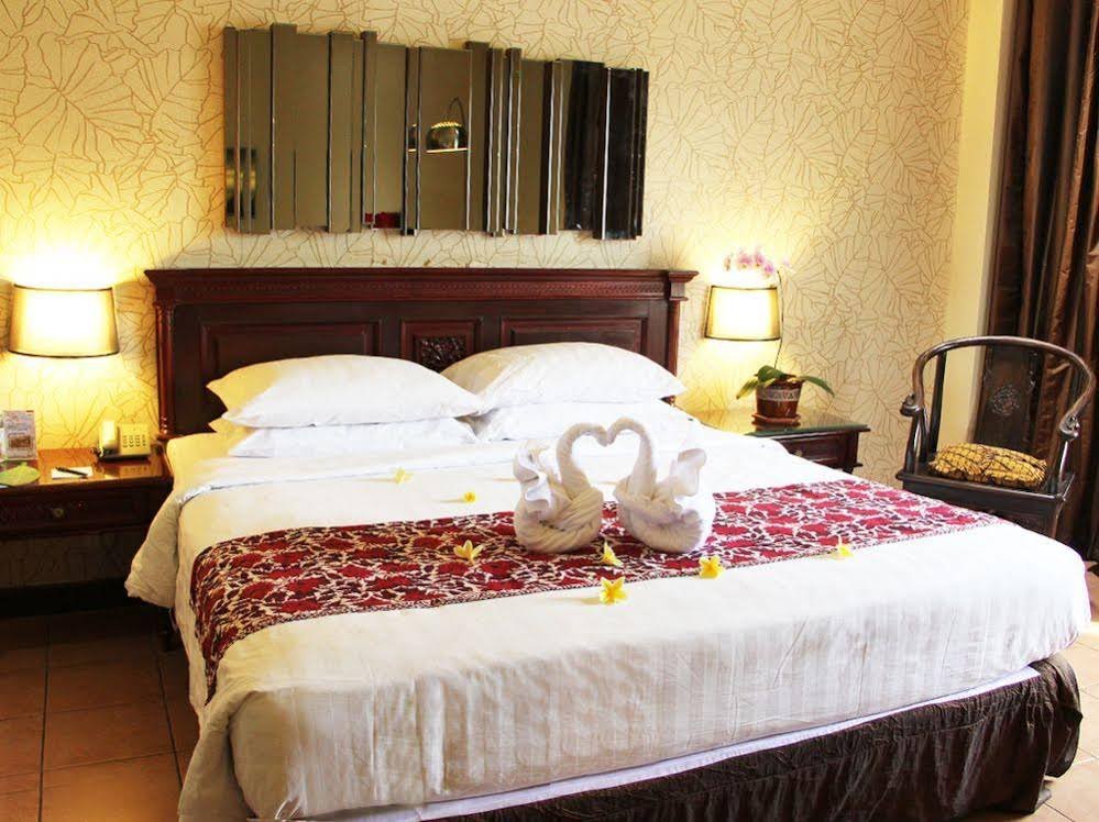 Фото Narita Hotel Surabaya