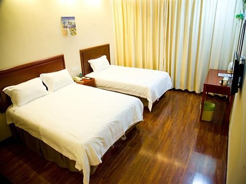 Фото GreenTree Inn Shanghai Pudong New Area Chuansha Road Kayuan Business Hotel