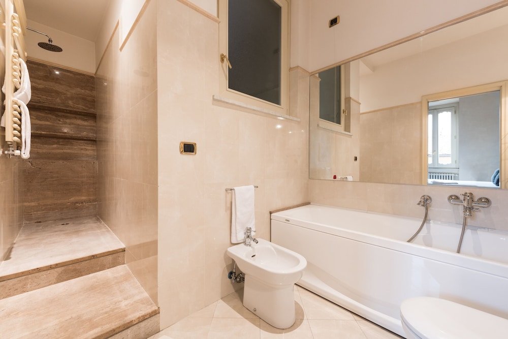 Фото Charming 3br in Piazza di Spagna by Sonder