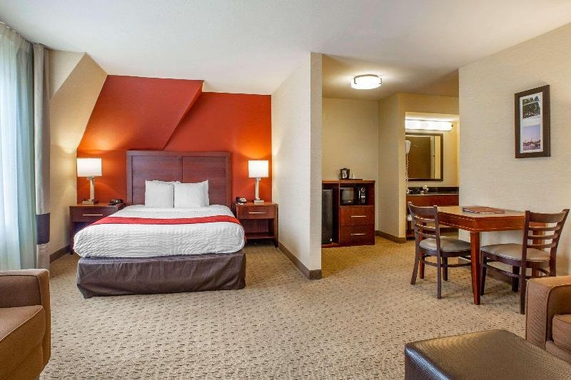 Фото Comfort Inn Redwood City