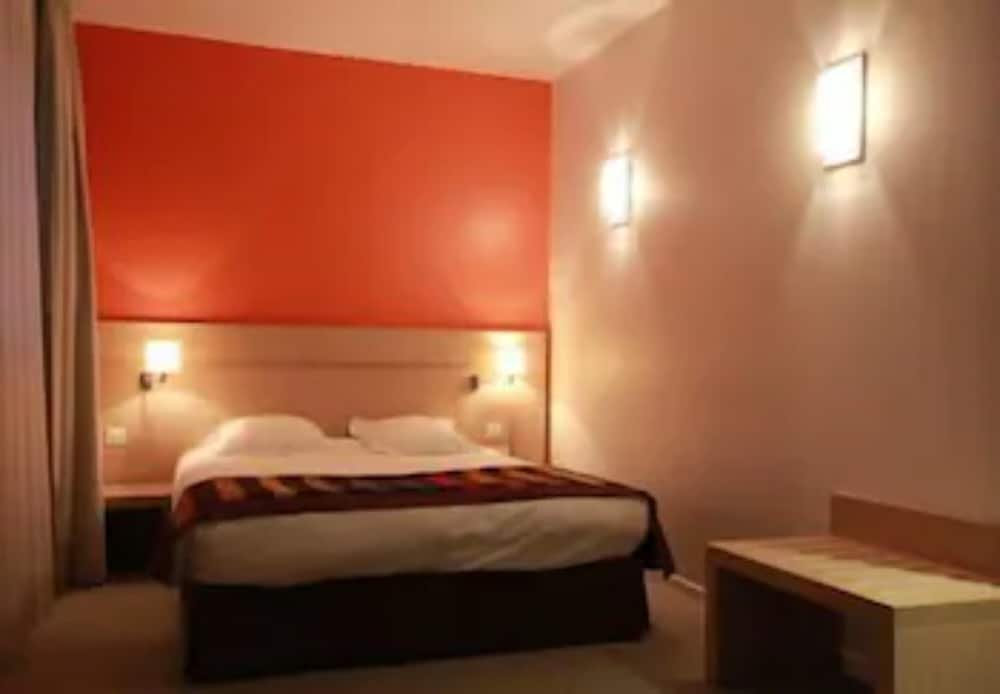 Фото Esatitude Hôtel