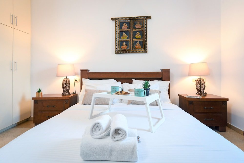 Фото Deluxe 2bd Jaffa Dreams W Pool & Parking