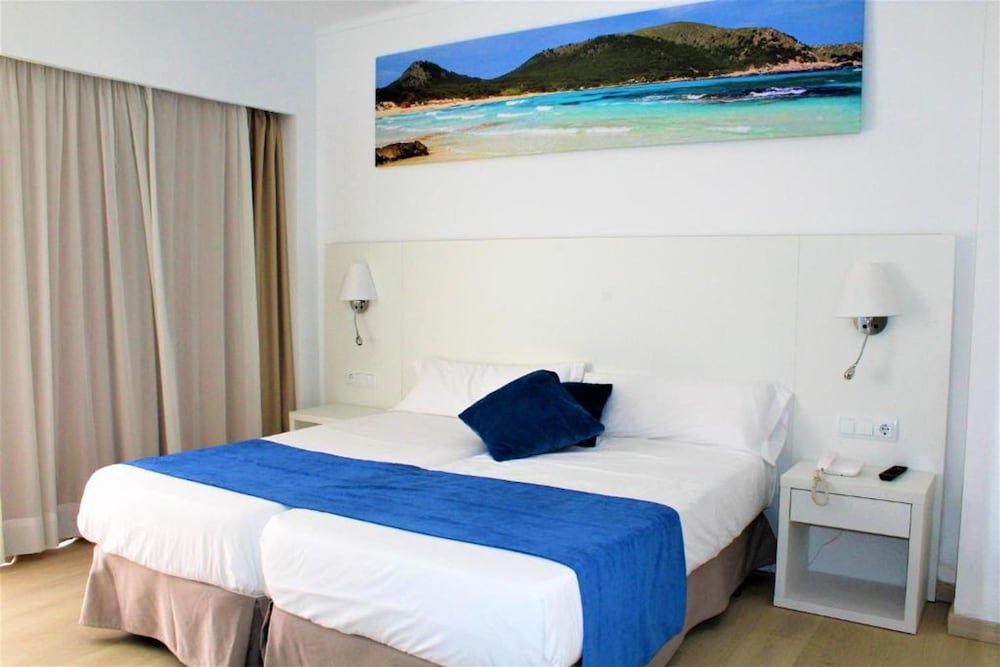 Фото Hotel Anba Romani