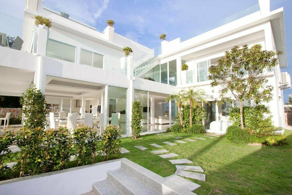 Hotel Villa 7th Heaven Beach Front, Pattaya, photo