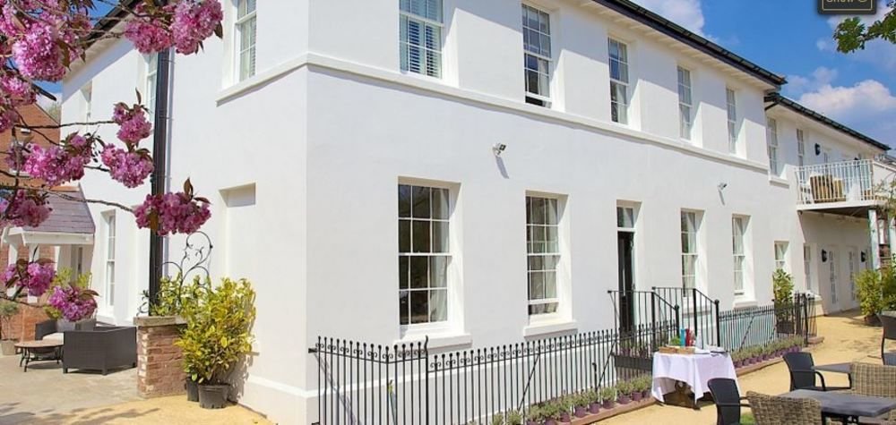 Фото отеля 1