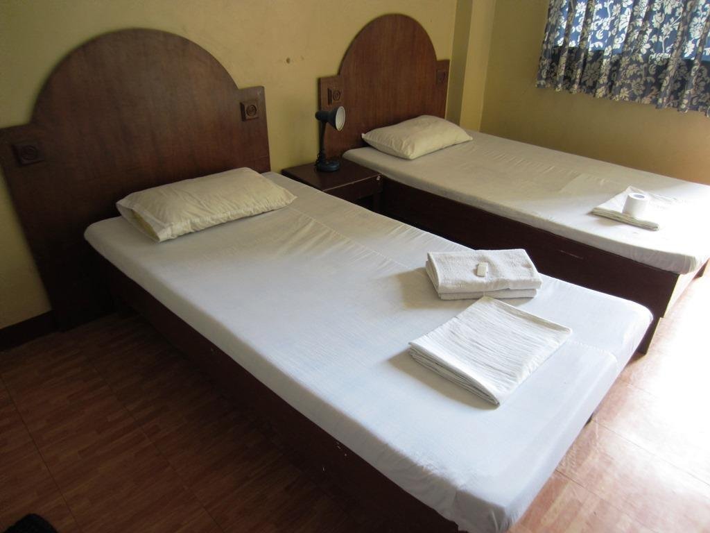 Фото отеля 2