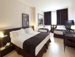 Layt (Moskovskiy Avenue, 125), hotel