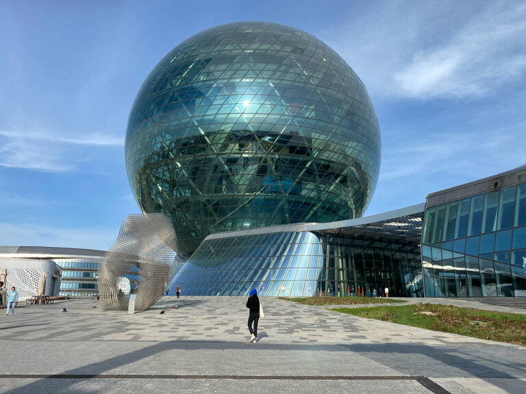 Көрме орталығы Expo халықаралық көрме орталығы, Астана, фото