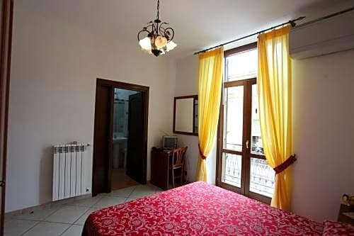 Фото Hotel Caimo Bed-Breakfast