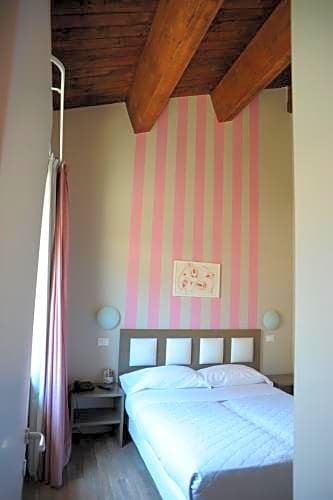 Фото Gg8 Restaurant & Hotel