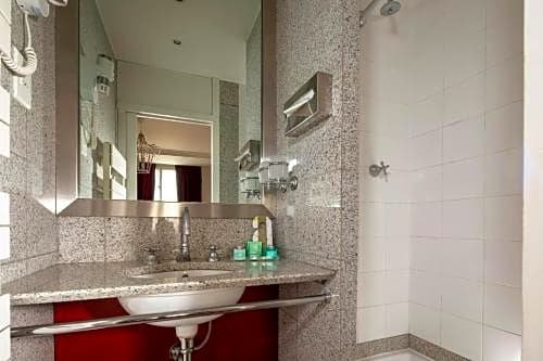 Фото Hôtel du Levant