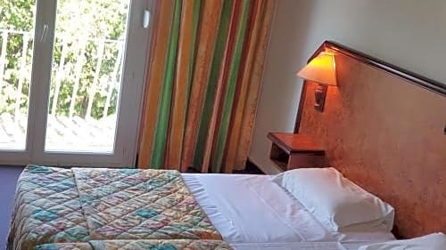 Фото Madame Mere