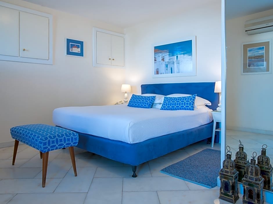 Фото Mykonos Adonis Hotel