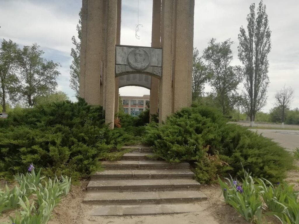 Monumento, memorial Братская могила павших солдат во времена ВОВ, , foto