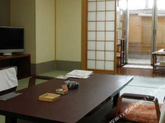 Фото Hotel Tenzankaku Yurakuan