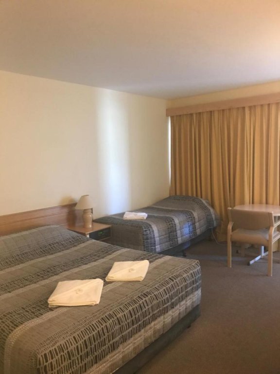 Фото Gateway Motor Inn