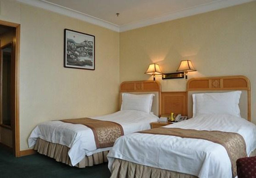 Фото Conrad Urumqi