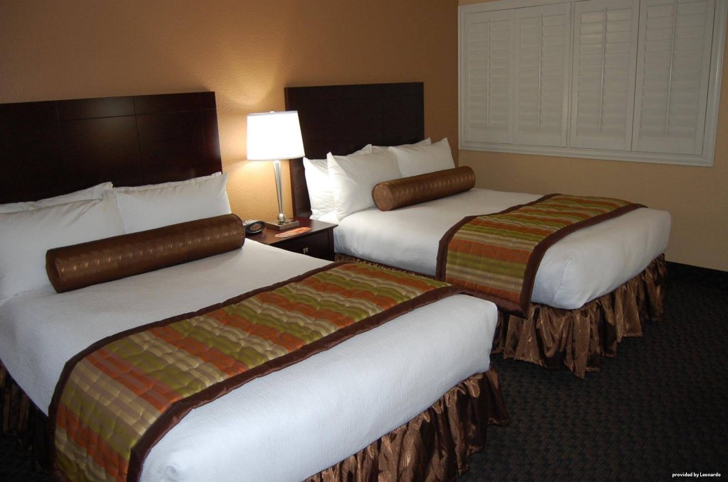 Фото Best Western Plus Casino Royale - Center Strip