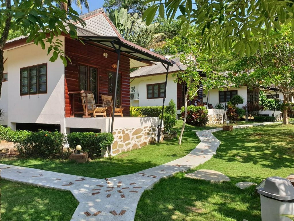 Hotel The Sunshine Resort, Trat Province, photo