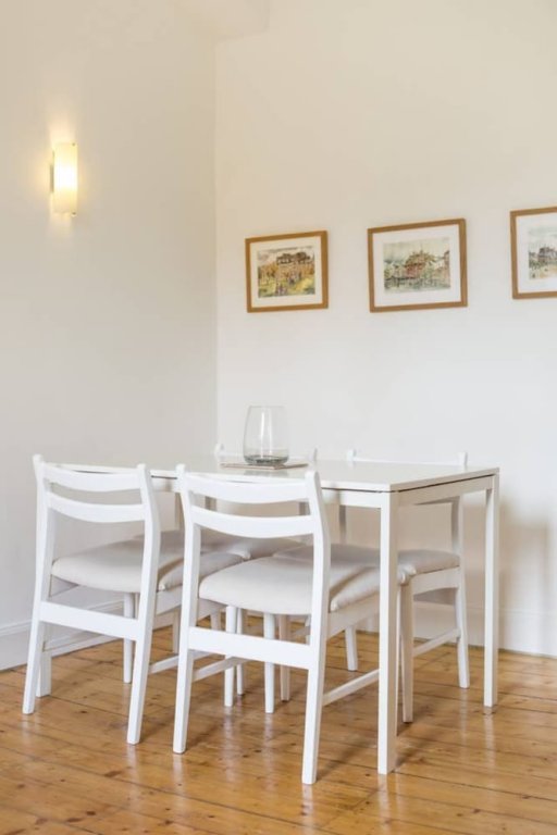 Фото Comfortable and Central One Bed