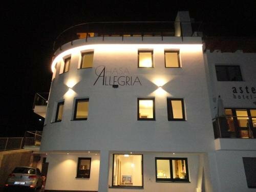 Hotel Chasa Allegria, Ishgl, photo