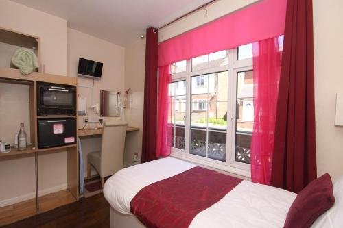 Фото The Railway Sleeper Lodge