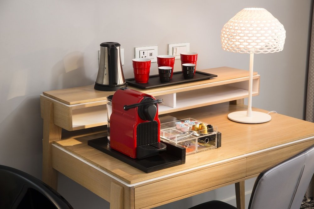 Фото Hotel Elysees 8