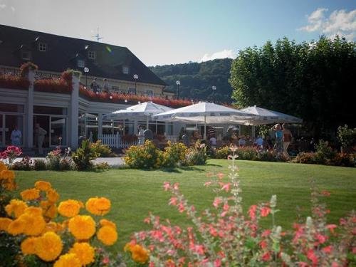 Фото Kurpark-Hotel Bad Dürkheim