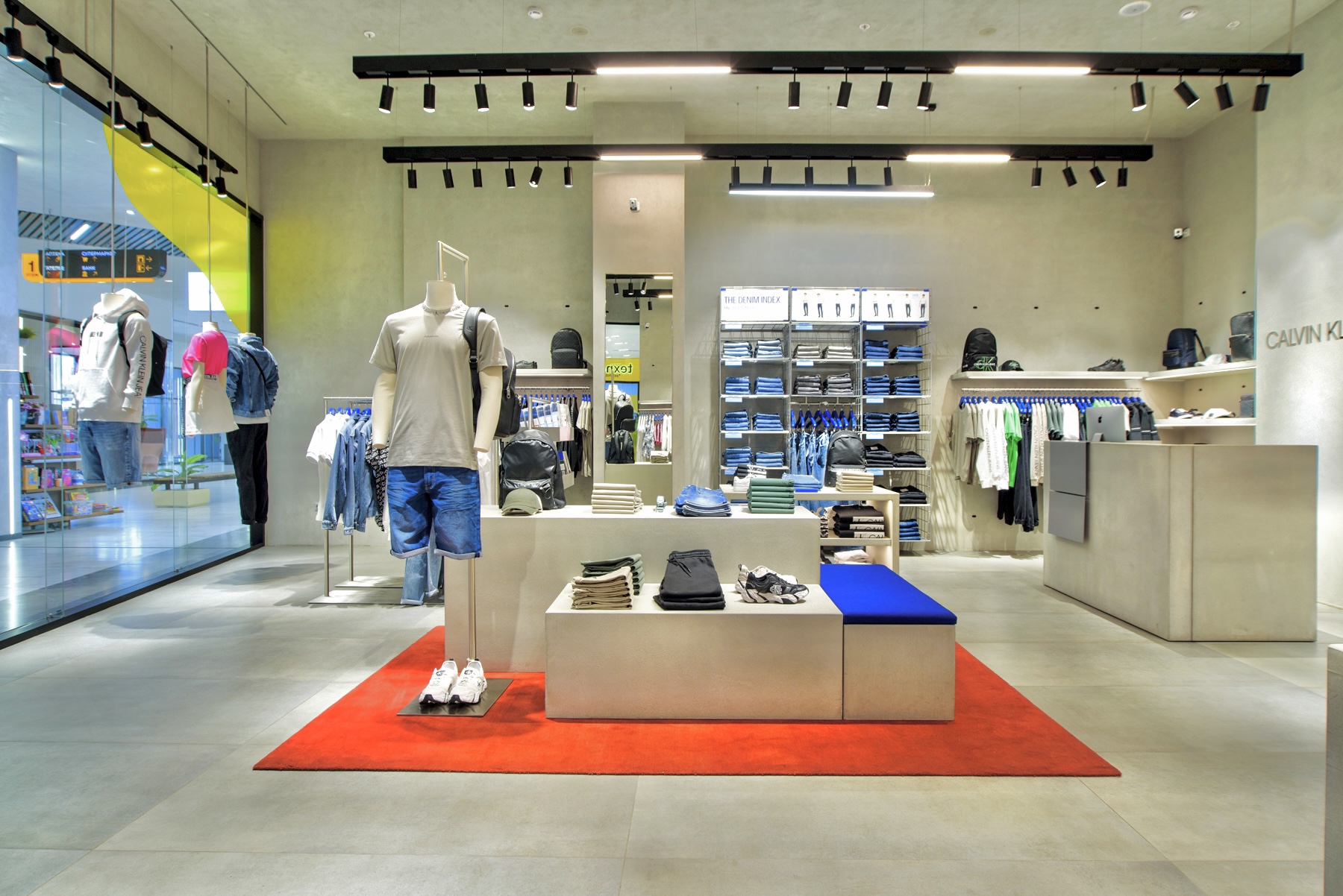 interior calvin klein store