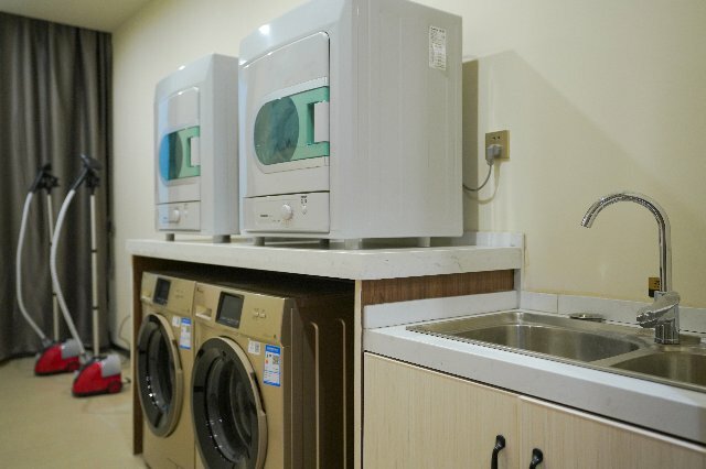 Hotel Borrman Hotel Zhonghsan Guzheng Huayi Plaza Light Rail Station, Guangdong, photo