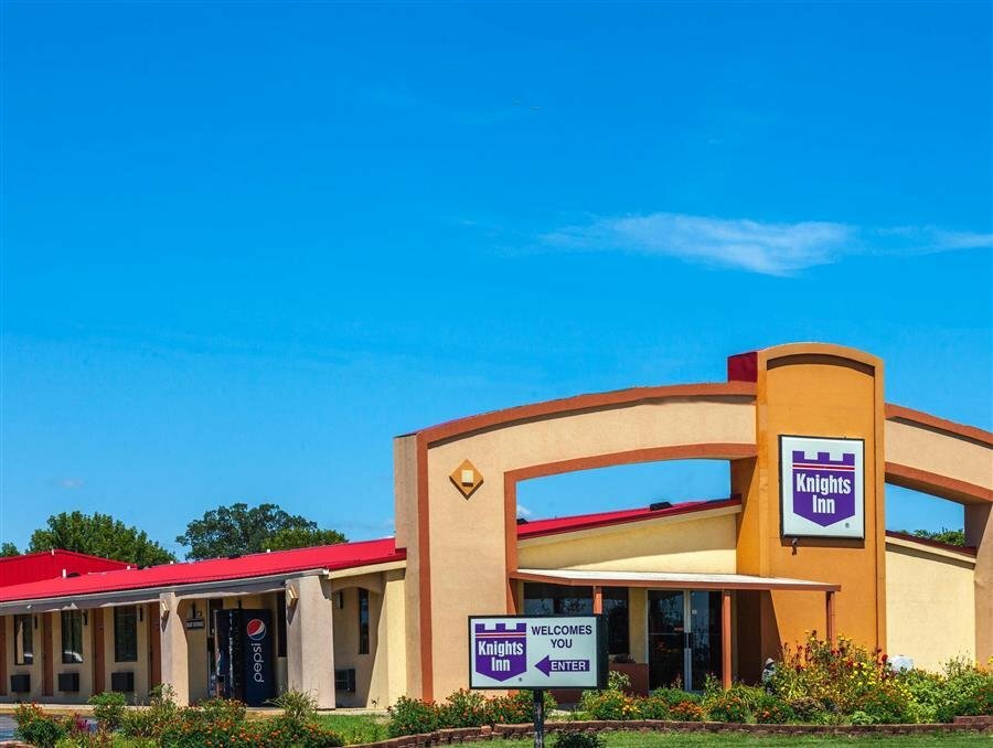Hotel Knights Inn - Seymour, State of Indiana, photo
