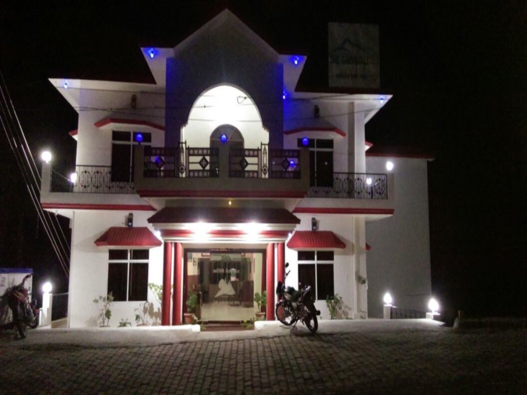 Фото отеля 2