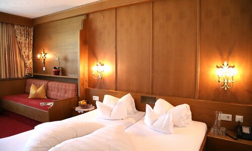 Гостиница Hotel Almhof в Тироле