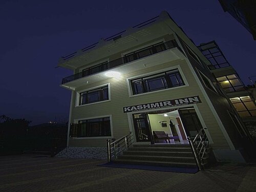 Гостиница Hotel Kashmir Inn в Сринагаре