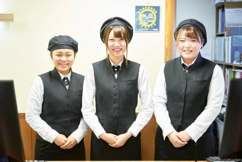 Гостиница Hotel Livemax 本八戸駅前 в Хатинохе