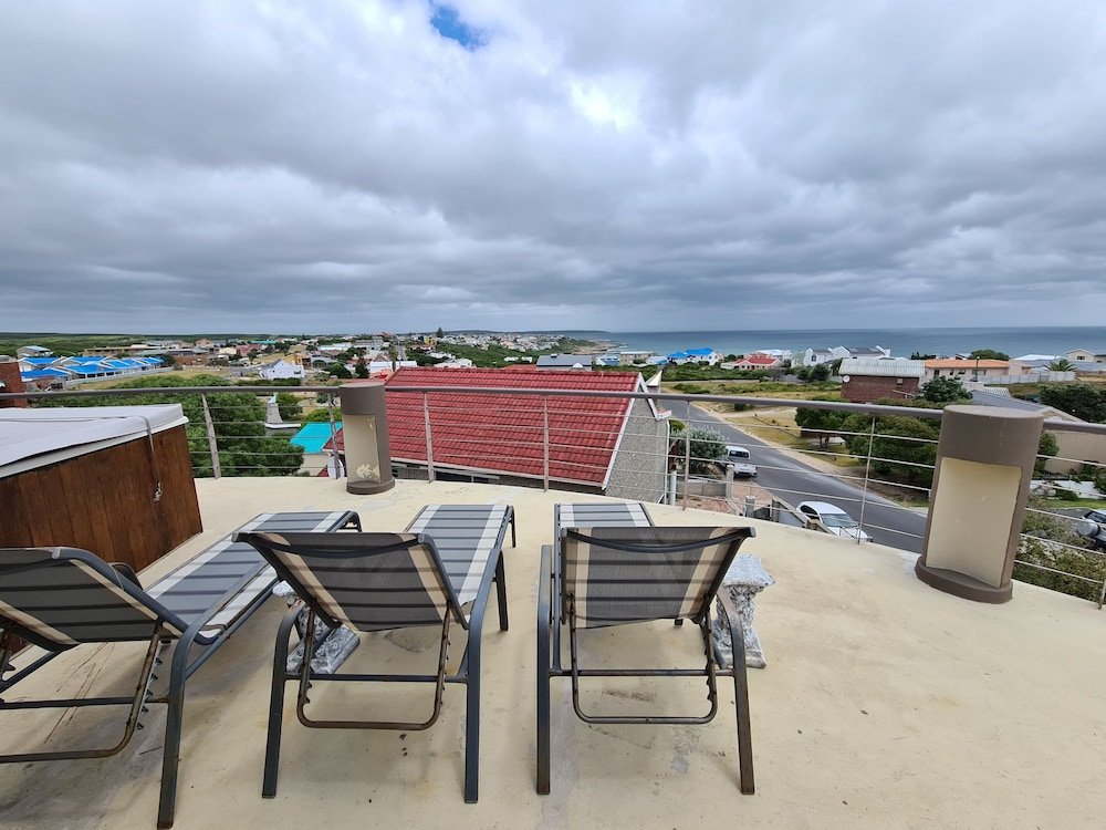 Фото The Roundhouse - Self Catering