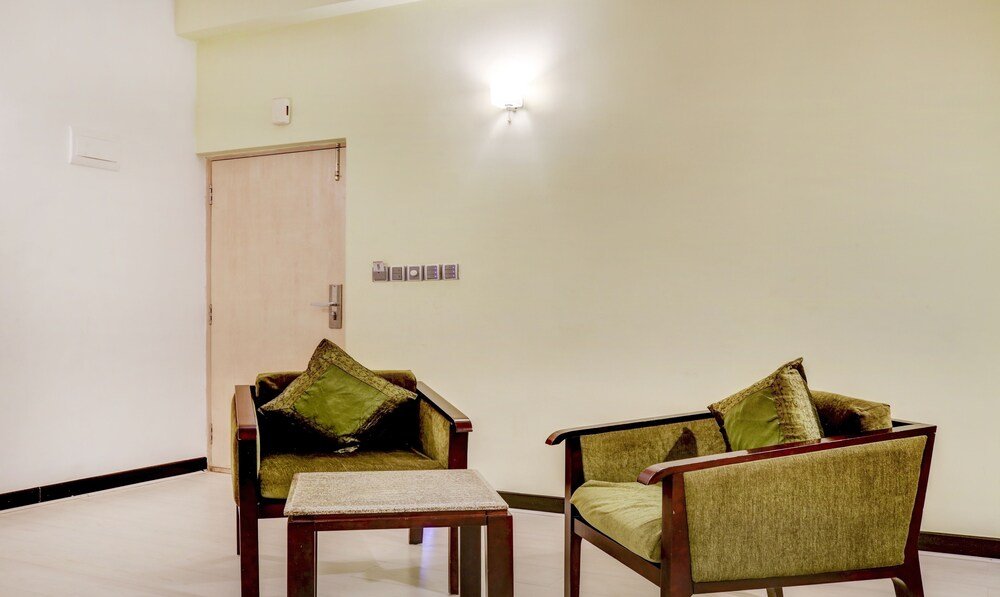 Фото Lazdana Hotel Bangalore