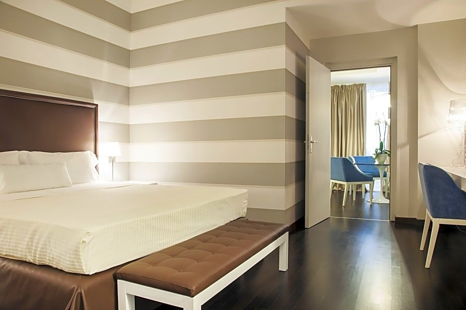 Фото Sina De la Ville