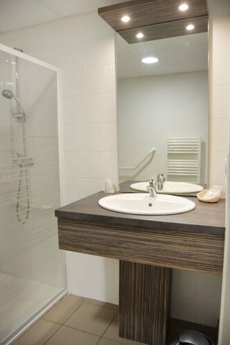 Гостиница Zenao Appart'hotel Moulins-Yzeure в Мулене