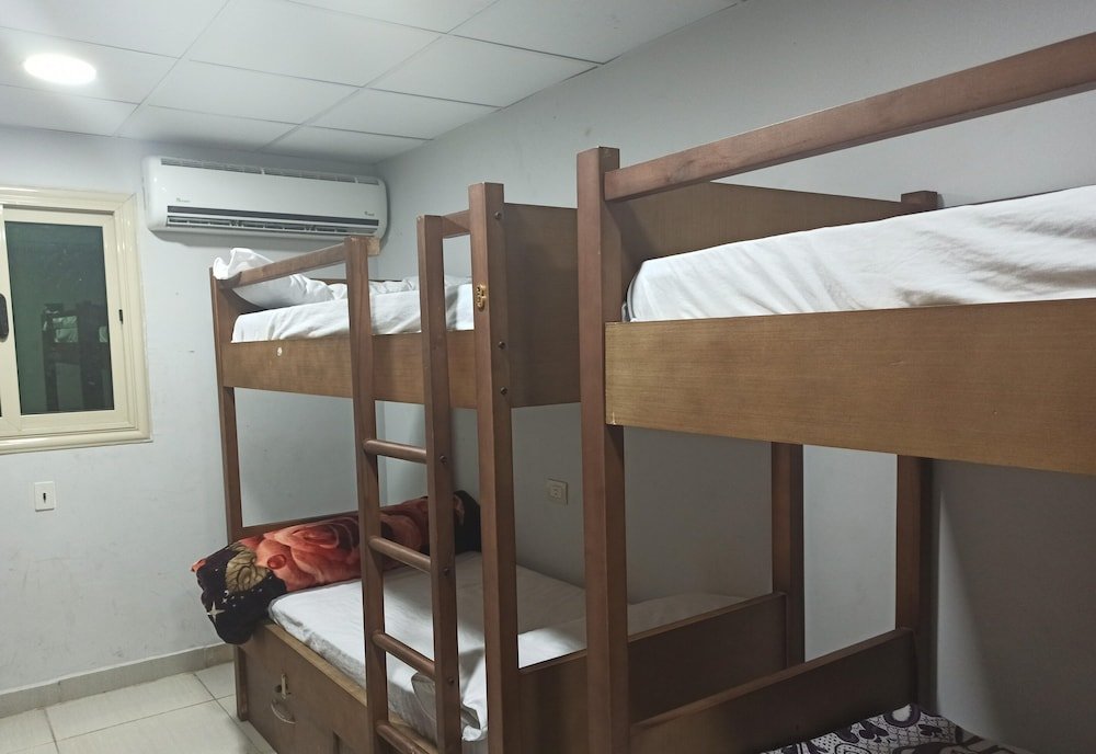 Фото Pyramids Youth House