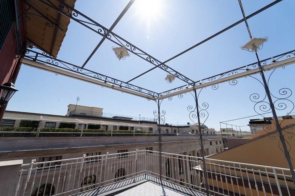 Фото H.G. Boutique Toledo Napoli Centro