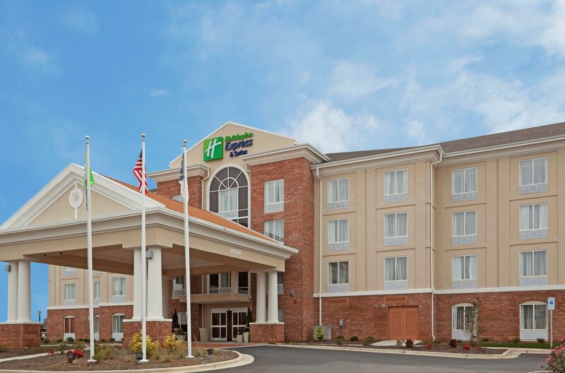 Гостиница Holiday Inn Express Hotel & Suites Greensboro Airport Area, an Ihg Hotel