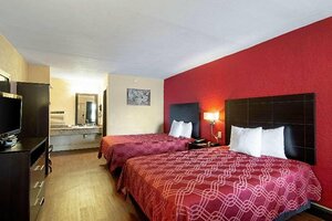 Econo Lodge Inn & Suites (Florida, Florida State Road 60), hotel
