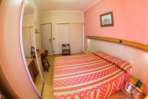 Фото Hotel Novara